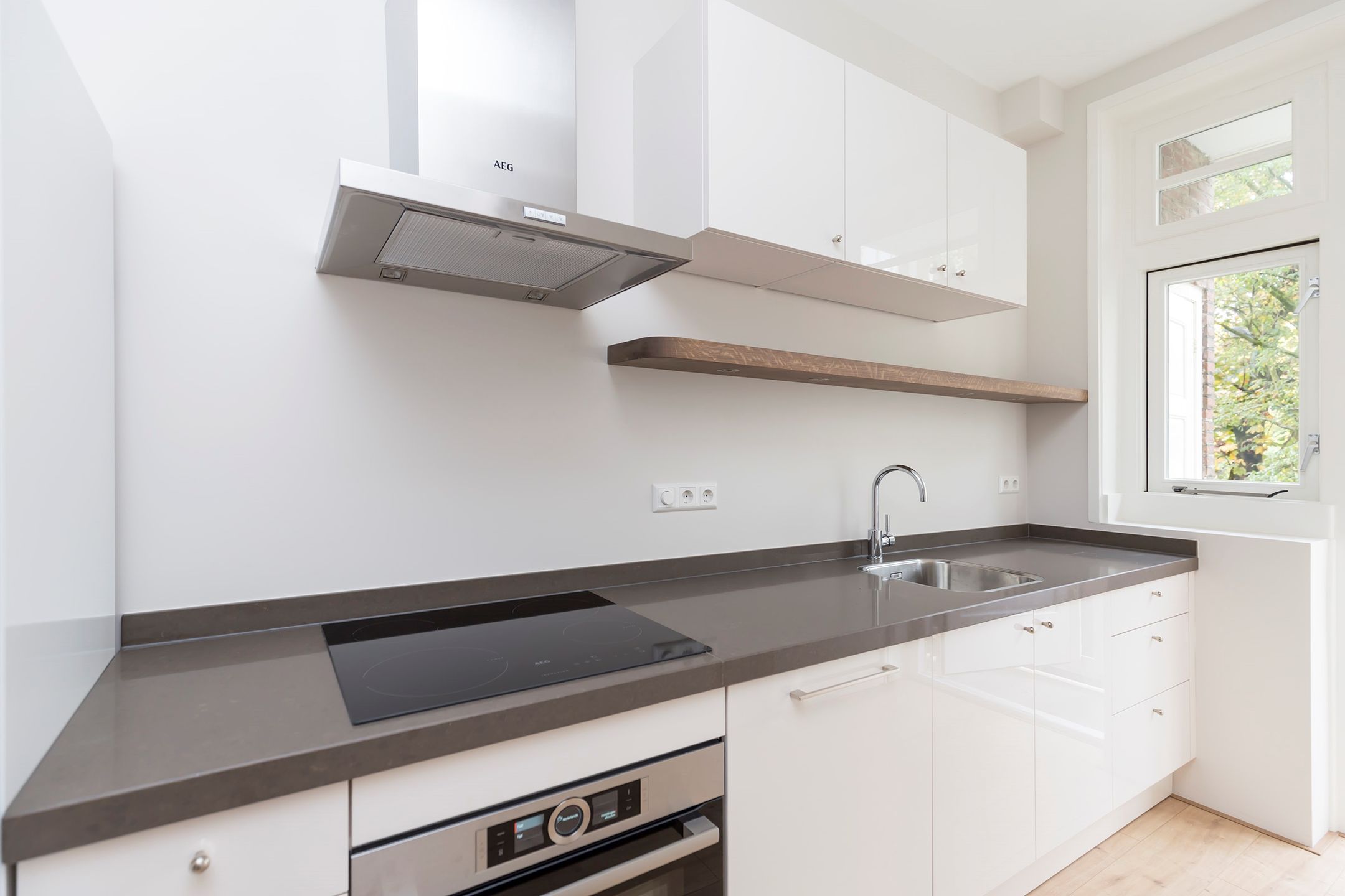 Foto 21 van Uithoornstraat 2-A1