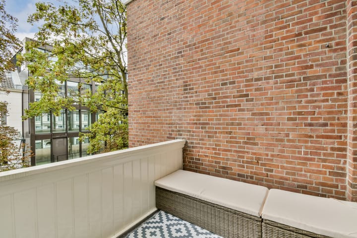 Foto 16 van Jan Luijkenstraat 8-2