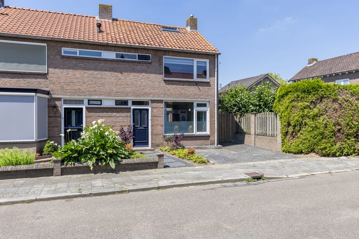 Foto 2 van Trompstraat 5