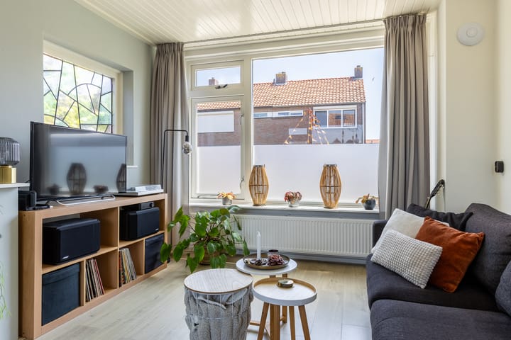 Foto 10 van Trompstraat 5