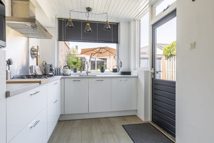 Foto 15 van Trompstraat 5