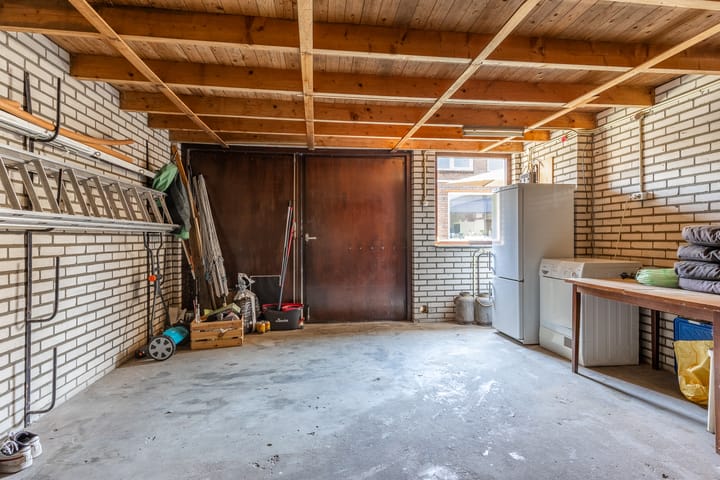 Foto 32 van Trompstraat 5