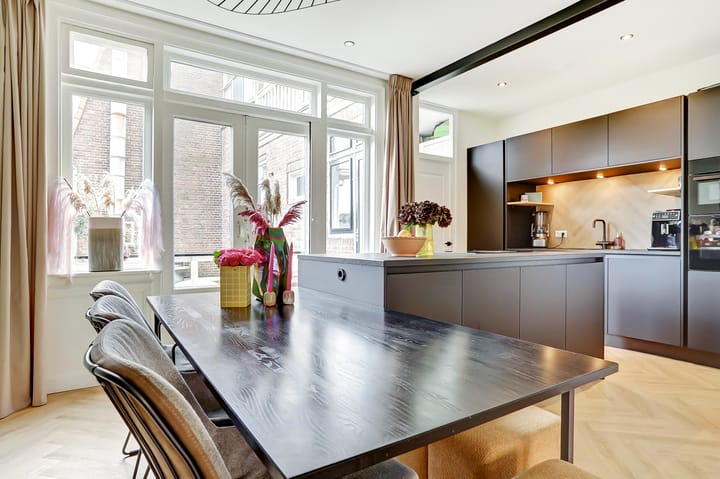 Foto 2 van Adriaen van der Doeslaan 21-A