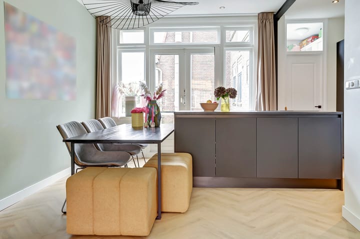 Foto 11 van Adriaen van der Doeslaan 21-A