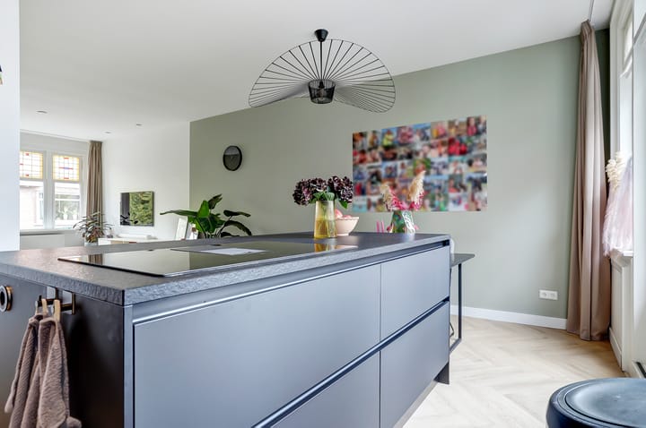 Foto 13 van Adriaen van der Doeslaan 21-A