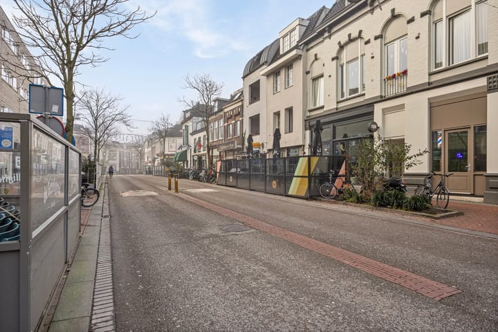 Foto 39 van Bloemerstraat 33