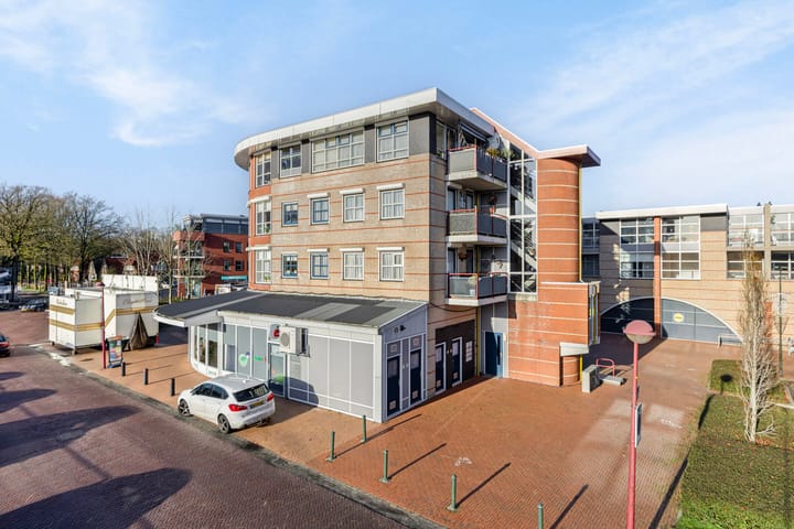 Foto 2 van Trambaan 4