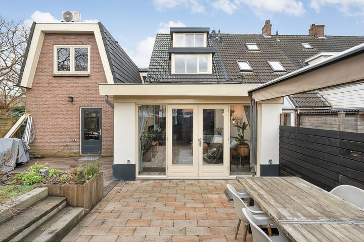 Foto 37 van Resedastraat 23