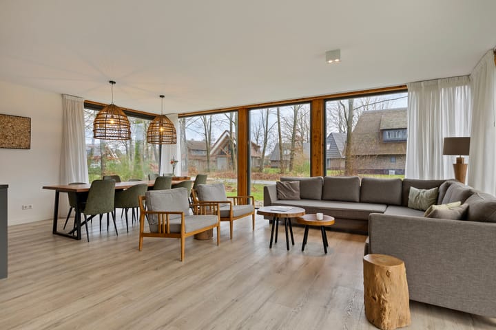 Photo 2 of Valtherweg 36-402