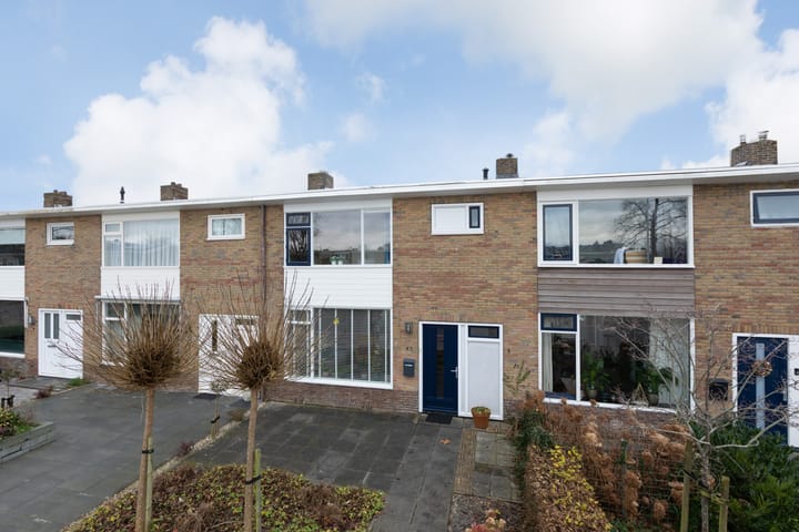 Photo 34 of Worp Tjaardastraat 47