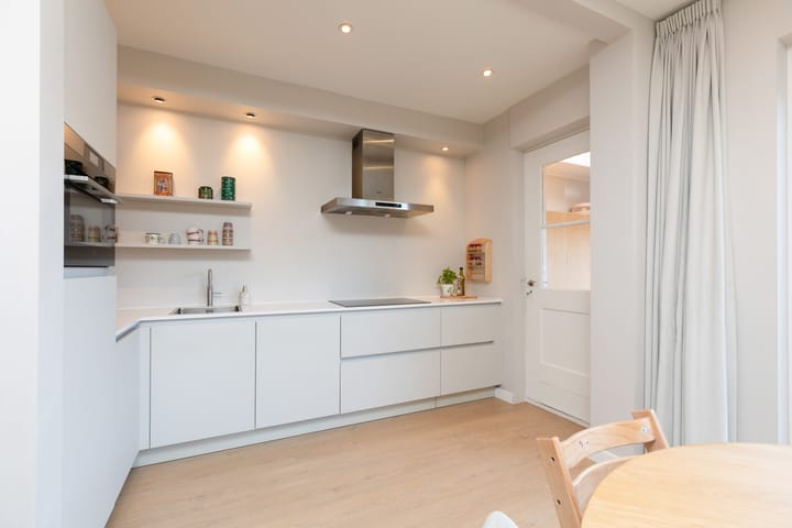 Foto 10 van Wassenberghstraat 21