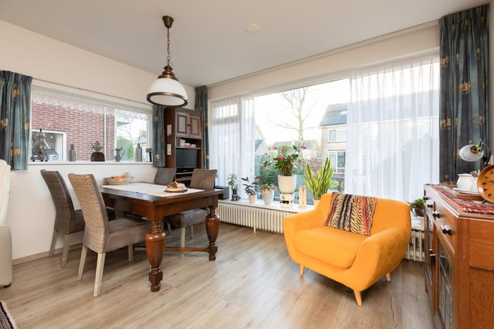 Foto 5 van Meeuwenlaan 61