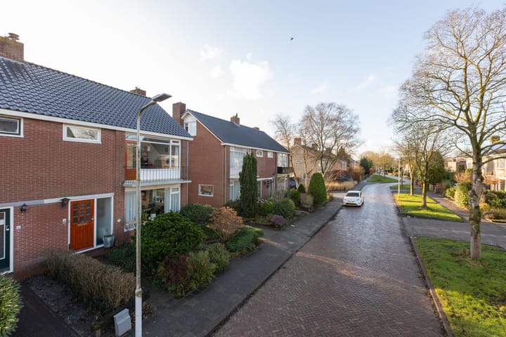 Foto 47 van Meeuwenlaan 61