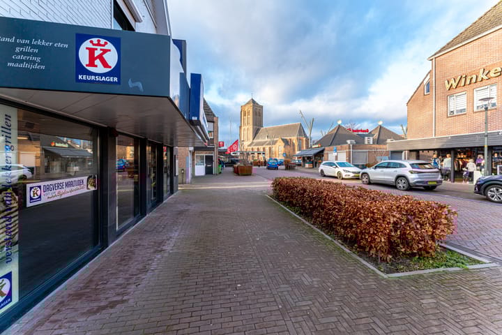 Photo 3 of Wilhelminastraat 32