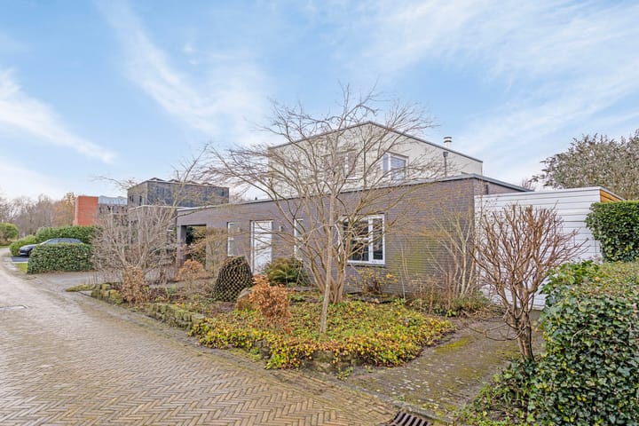 Foto 7 van Louis Royerstraat 8