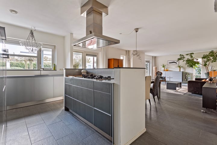 Foto 19 van Louis Royerstraat 8