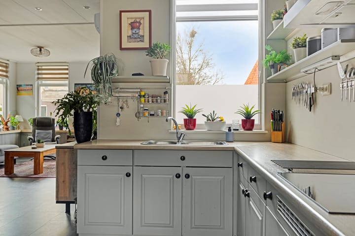 Foto 9 van Lycklamaweg 78