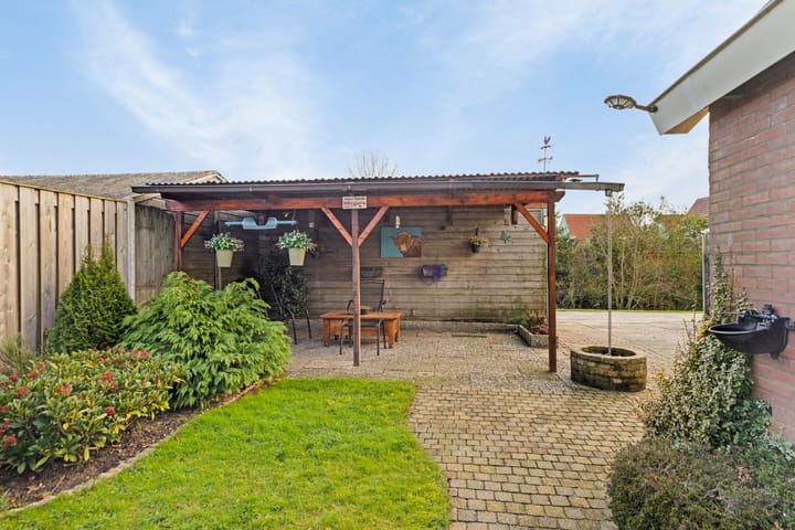 Foto 36 van Lycklamaweg 78