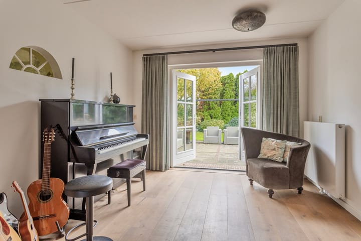 Foto 15 van Burgemeester G W Stroinkweg 102