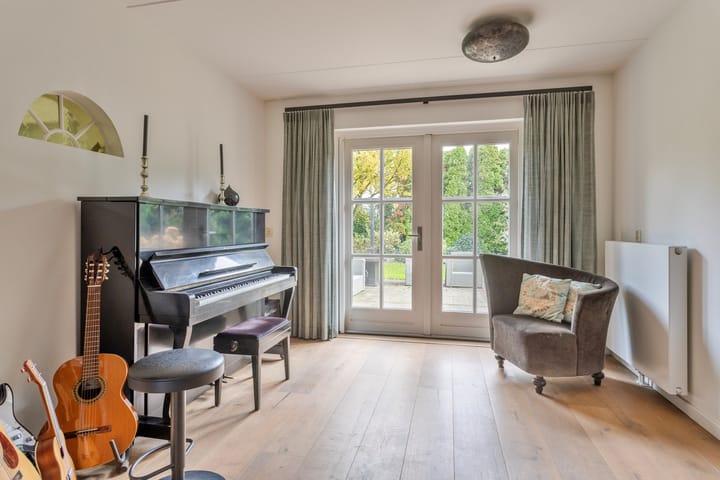 Foto 16 van Burgemeester G W Stroinkweg 102