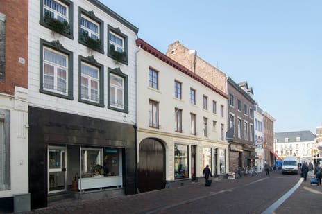 undefined main image