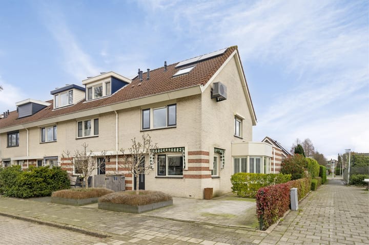 Foto 6 van Brucknerstraat 44