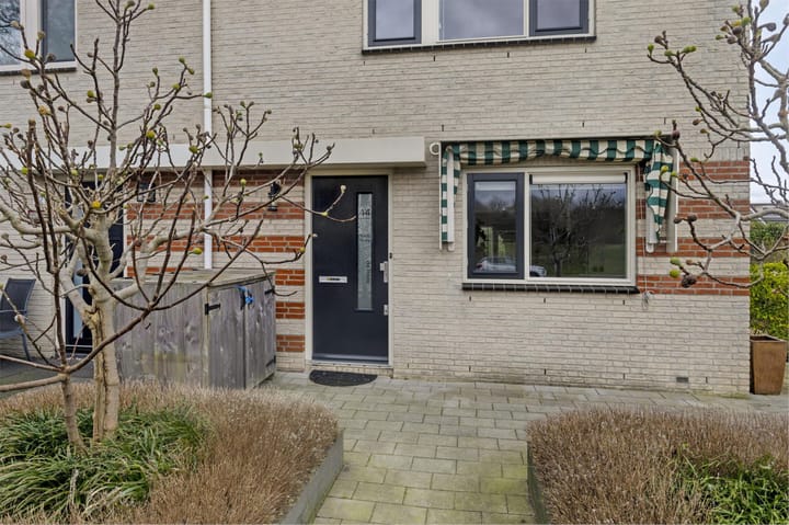 Foto 8 van Brucknerstraat 44