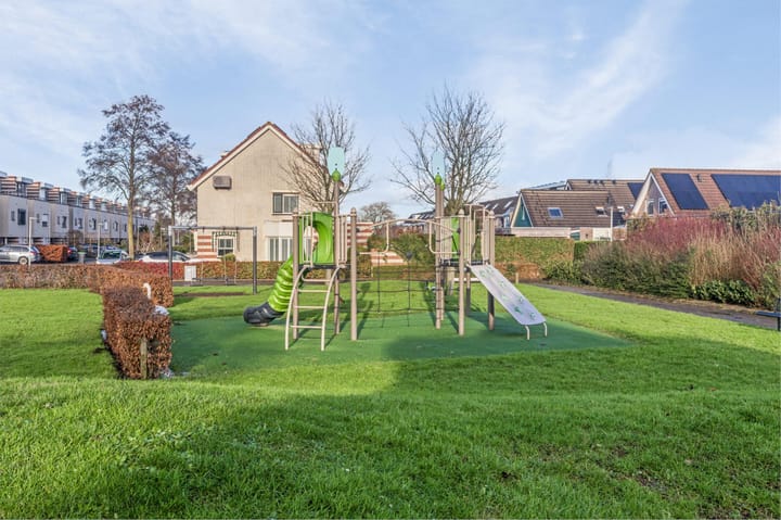 Foto 12 van Brucknerstraat 44