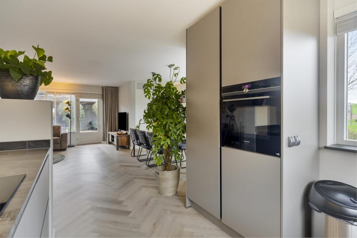 Foto 25 van Brucknerstraat 44