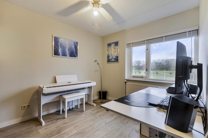 Foto 32 van Brucknerstraat 44