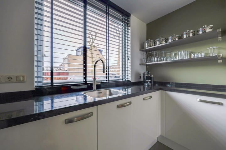 Foto 14 van Beethovenstraat 10