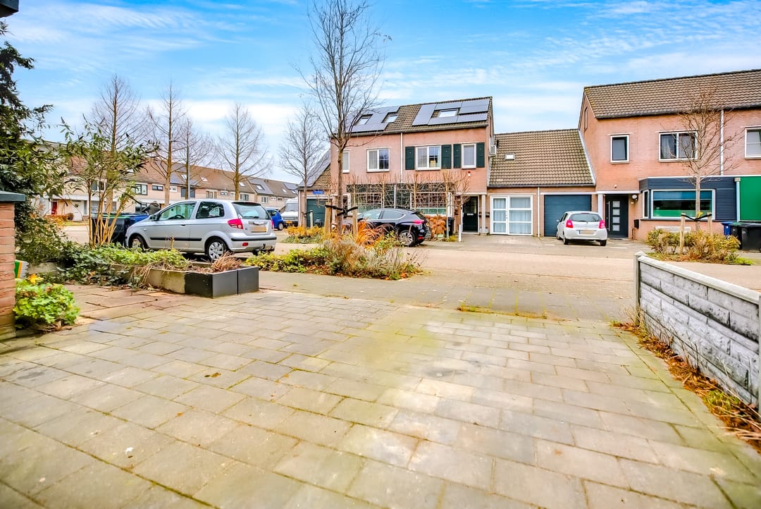 Photo 37 of Cliviastraat 4