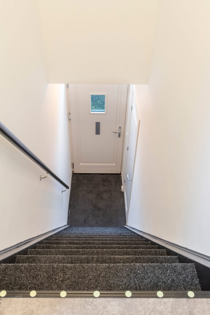 Foto 8 van Meeuwenplein 4-F