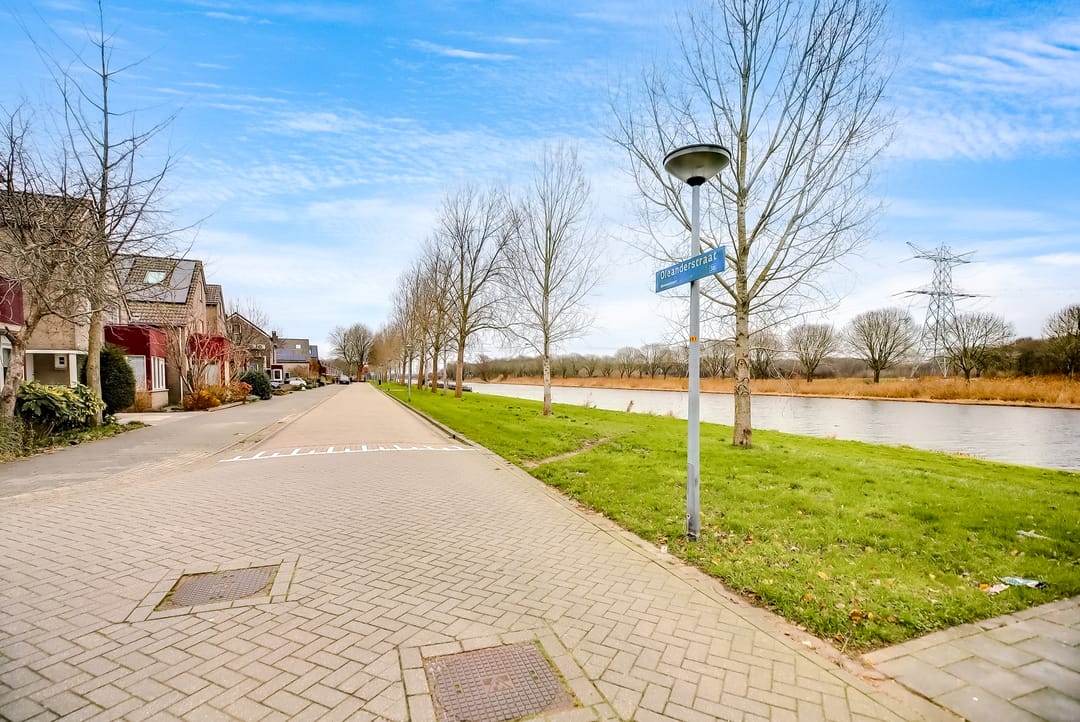 Photo 41 of Cliviastraat 4