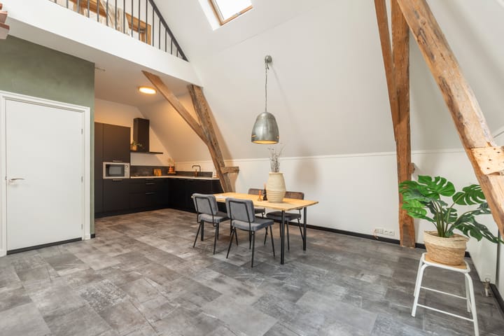 Foto 36 van Meeuwenplein 4-F