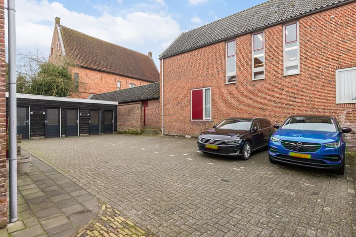 Foto 50 van Meeuwenplein 4-F