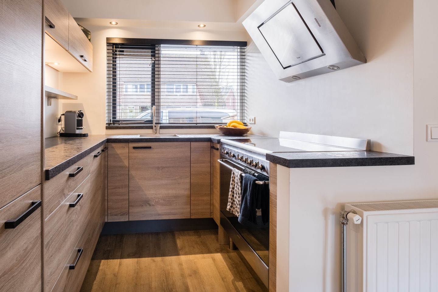 Foto 10 van Groes 49