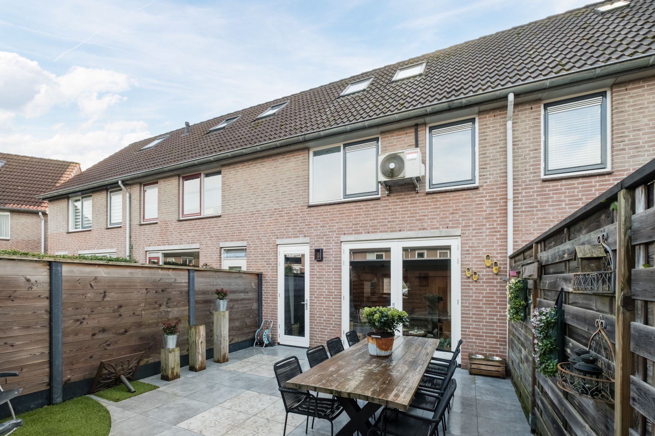 Foto 27 van Groes 49