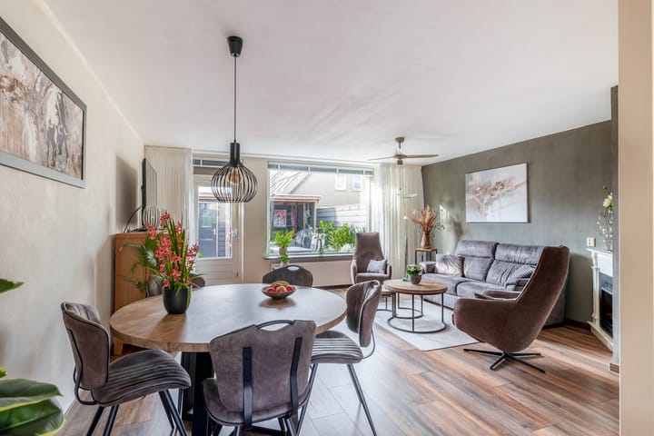 Foto 14 van Middenmolenlaan 45