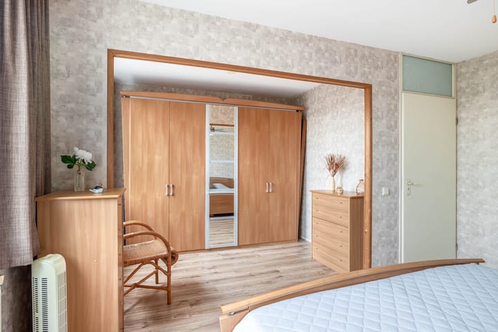 Foto 16 van Middenmolenlaan 45