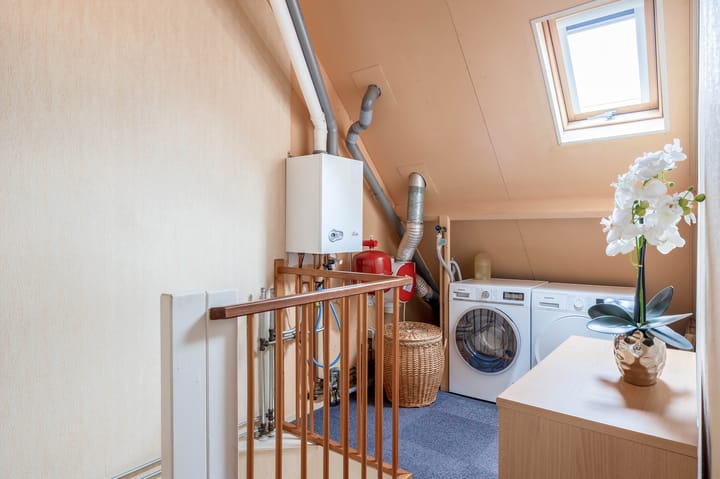 Foto 21 van Middenmolenlaan 45