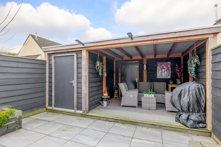 Foto 25 van Middenmolenlaan 45