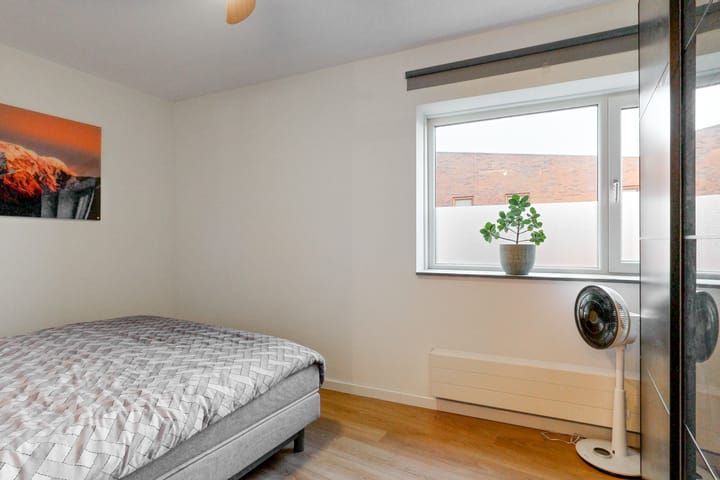 Foto 17 van Conradwerf 174