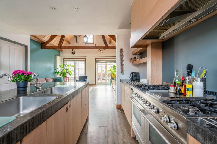 Photo 8 of Hessenstraat 24-A