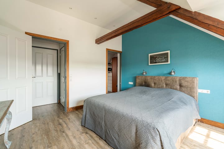 Photo 10 of Hessenstraat 24-A