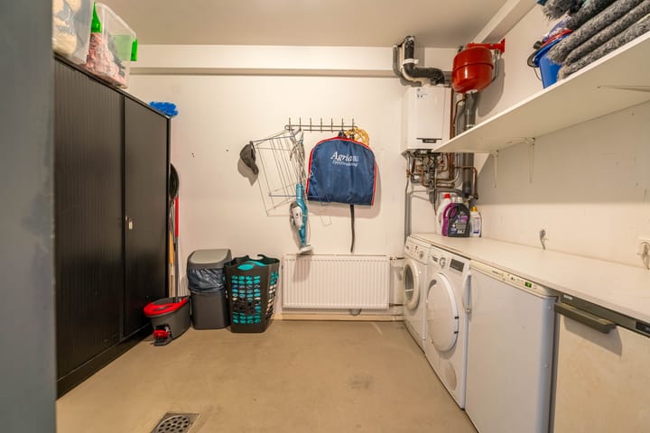 Photo 20 of Hessenstraat 24-A