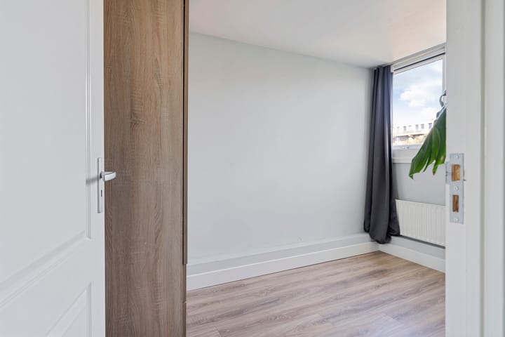 Foto 36 van Willem Loréstraat 67