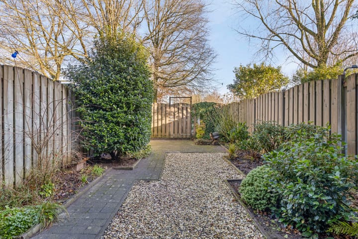 Foto 24 van Staringstraat 36