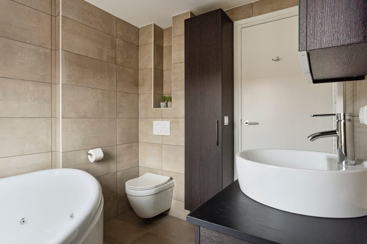 Photo 17 of Albrecht Rodenbachstraat 12