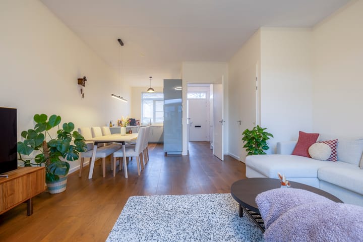 Foto 9 van Valeriaanweg 231